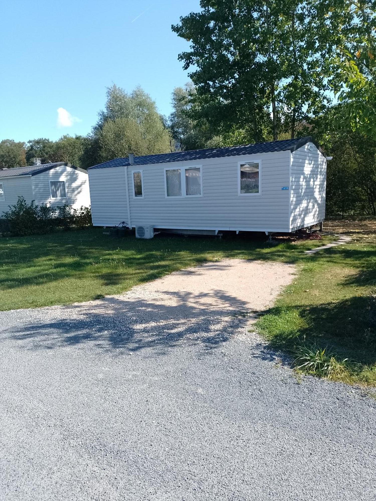 Mhvacances Louent Plusieurs Mobilhomes Dans Camping 4 Etoiles Proche Chateaux Et Zoo Beauval Onzain Exterior photo