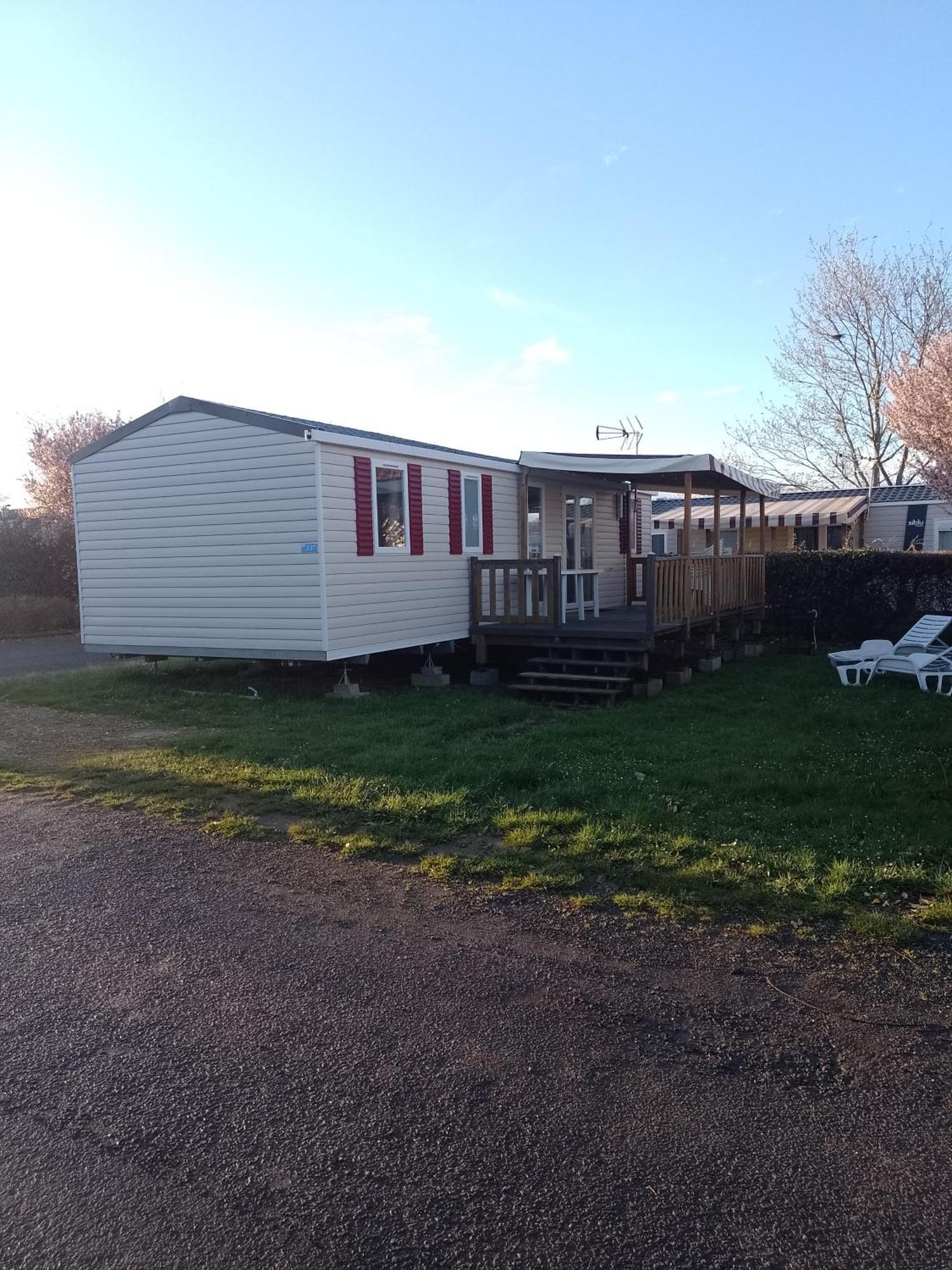 Mhvacances Louent Plusieurs Mobilhomes Dans Camping 4 Etoiles Proche Chateaux Et Zoo Beauval Onzain Exterior photo